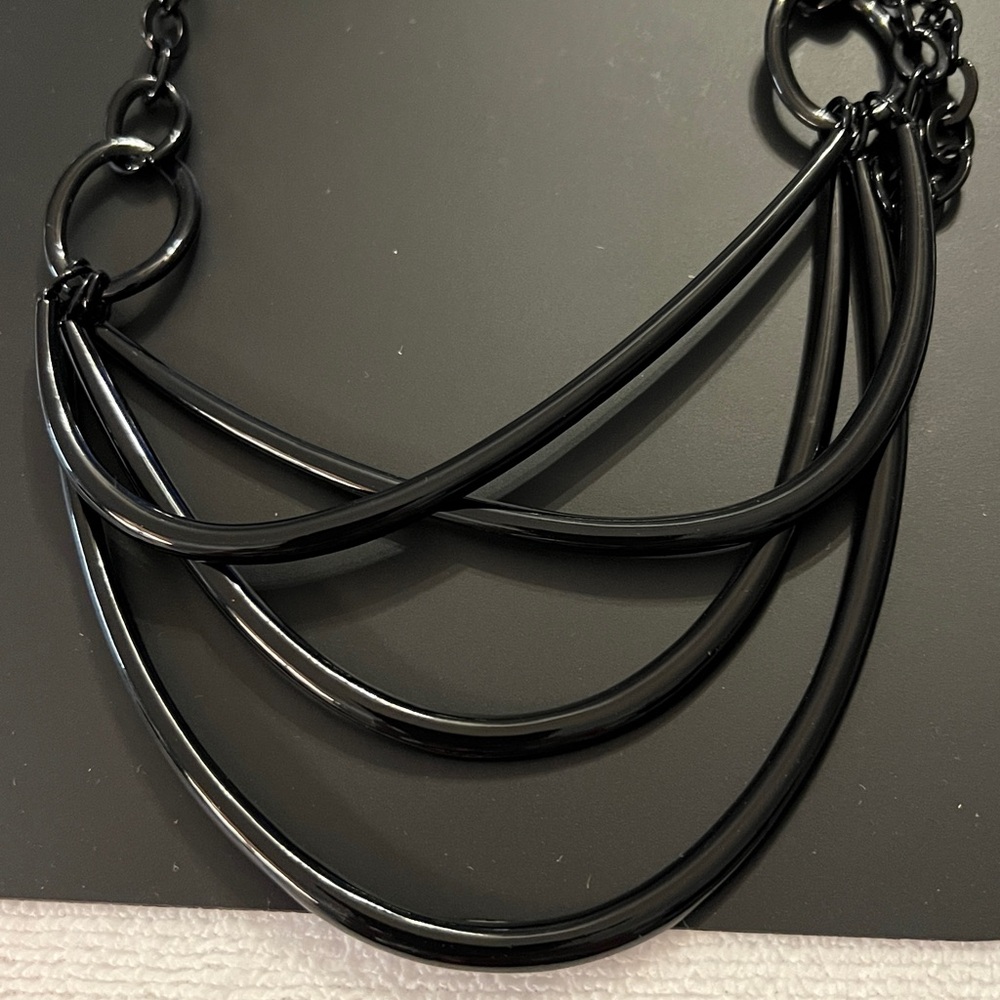 3/$18 Lane Bryant Black Layered Necklace Lot 546 - Picture 3 of 4